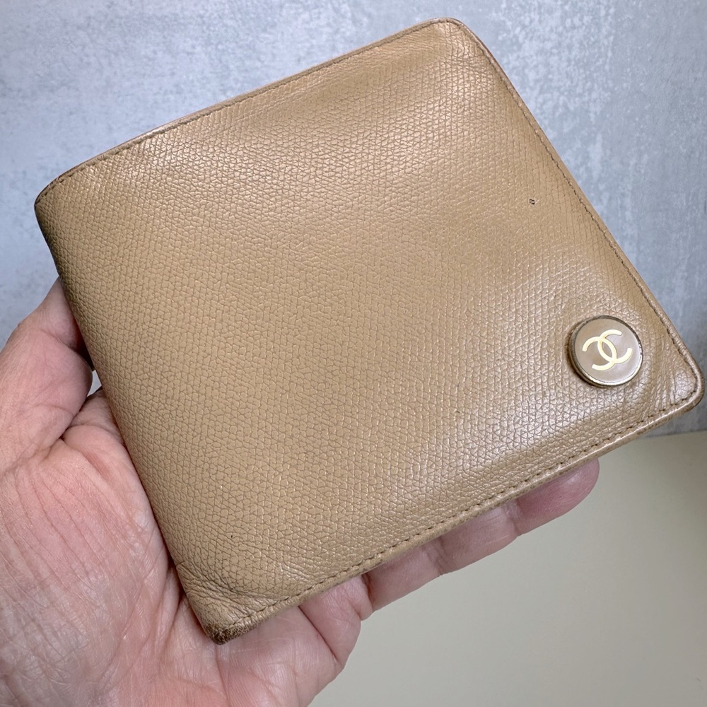 Vintage bifold wallet